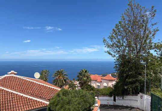 Exklusive Villa mit Gästehaus in Panoramalage